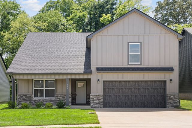 906 Vendue Ave, Clarksville, TN 37042