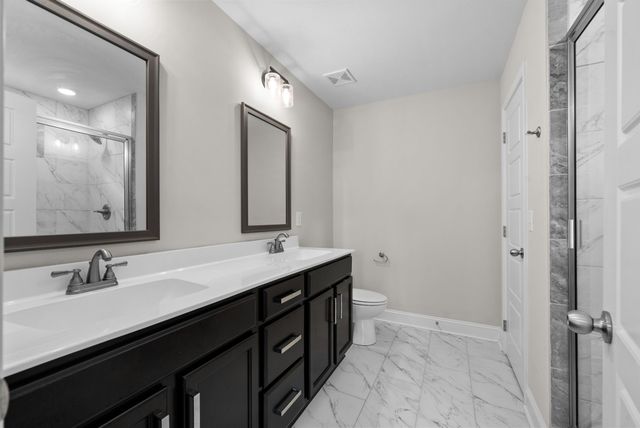 906 Vendue Ave, Clarksville, TN 37042