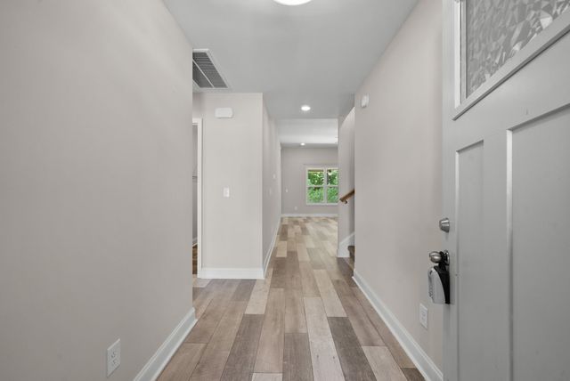 906 Vendue Ave, Clarksville, TN 37042