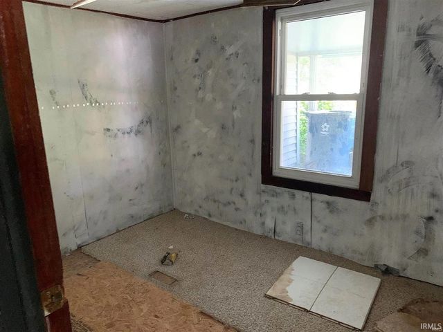 1316 N factory Street, Fairmount, IN 46928