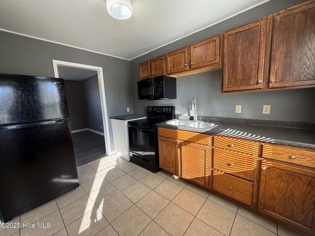 1012 Davis Street, Jacksonville, NC 28540