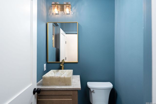 850 Estes, Alamo Heights, TX 78209