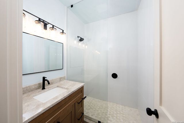 850 Estes, Alamo Heights, TX 78209