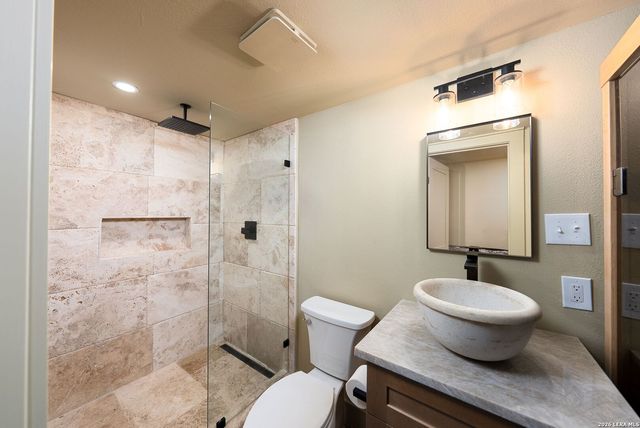 850 Estes, Alamo Heights, TX 78209