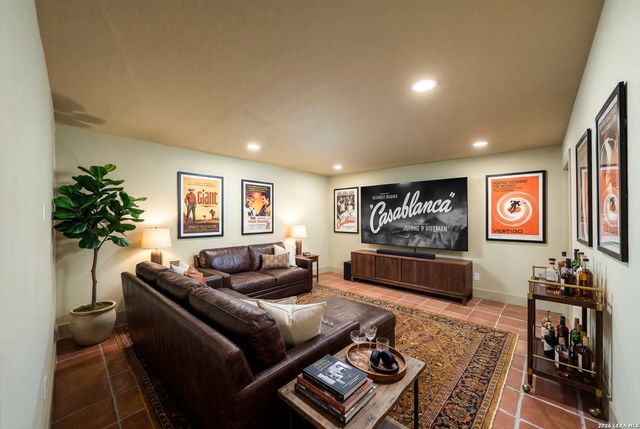 850 Estes, Alamo Heights, TX 78209