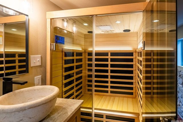 850 Estes, Alamo Heights, TX 78209