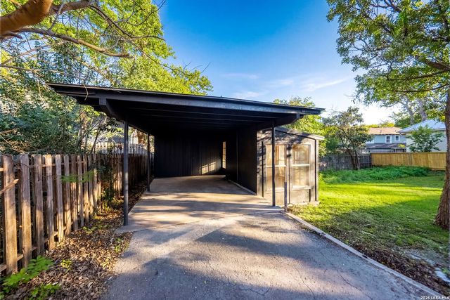 850 Estes, Alamo Heights, TX 78209