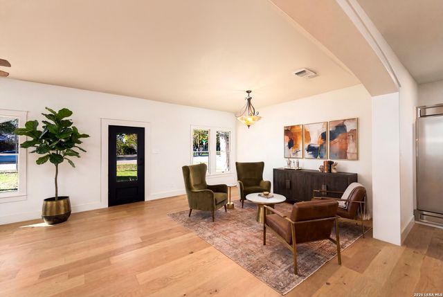 850 Estes, Alamo Heights, TX 78209