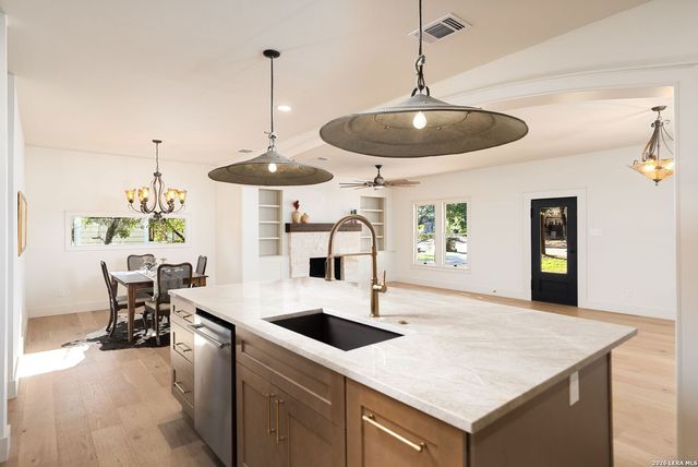 850 Estes, Alamo Heights, TX 78209