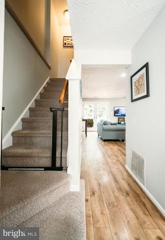 9134 EVERETT CT, Springfield, VA 22152