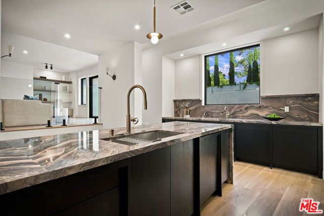 1525 Wabasso Way, Glendale, CA 91208