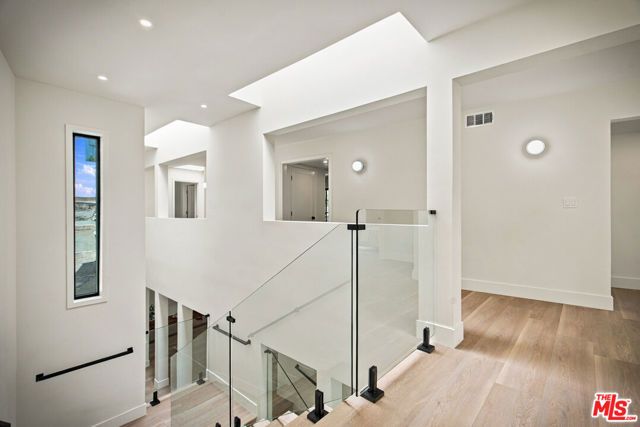1525 Wabasso Way, Glendale, CA 91208