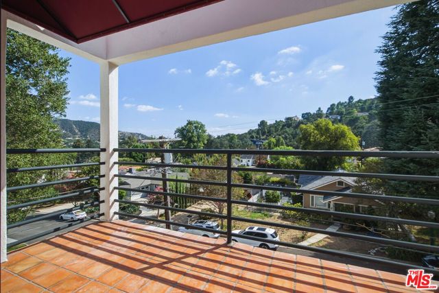 1525 Wabasso Way, Glendale, CA 91208