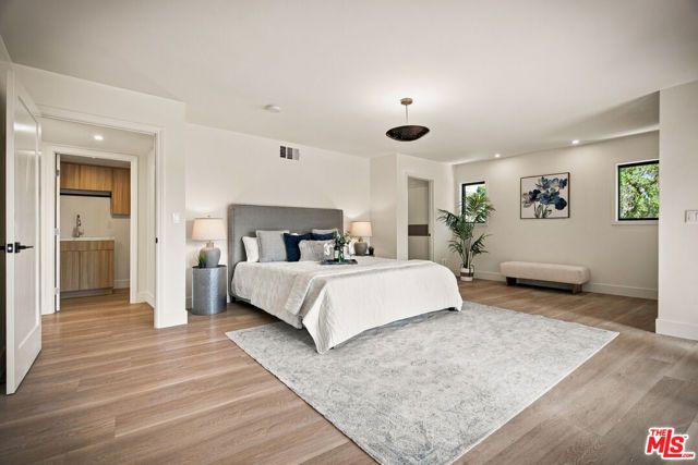 1525 Wabasso Way, Glendale, CA 91208