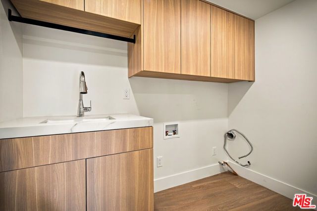 1525 Wabasso Way, Glendale, CA 91208