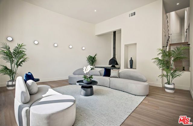 1525 Wabasso Way, Glendale, CA 91208