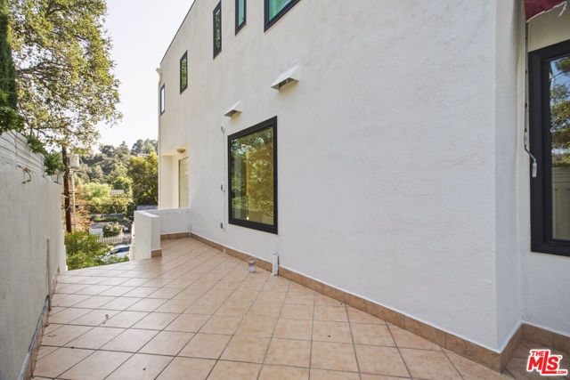 1525 Wabasso Way, Glendale, CA 91208