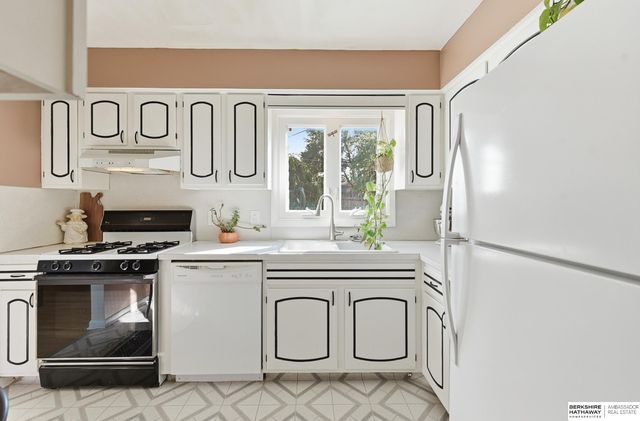 419 Highland Drive, Gretna, NE 68028