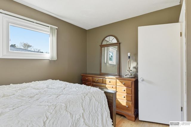 419 Highland Drive, Gretna, NE 68028