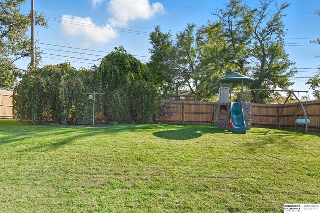 419 Highland Drive, Gretna, NE 68028