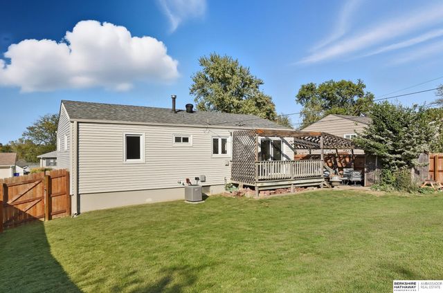 419 Highland Drive, Gretna, NE 68028