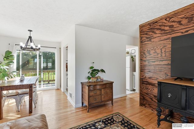 419 Highland Drive, Gretna, NE 68028