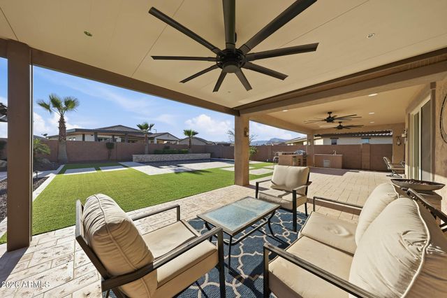 18335 W WOLF Street, Goodyear, AZ 85395