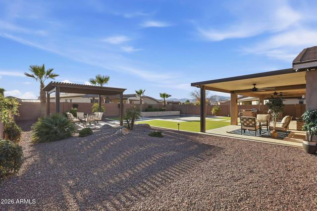 18335 W WOLF Street, Goodyear, AZ 85395