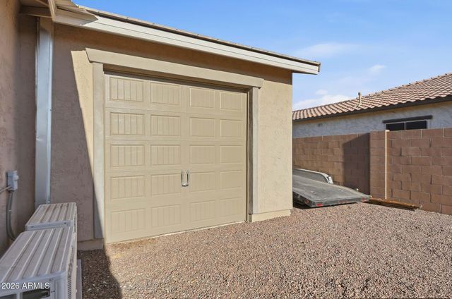 18335 W WOLF Street, Goodyear, AZ 85395