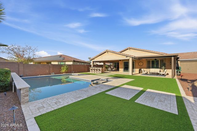 18335 W WOLF Street, Goodyear, AZ 85395