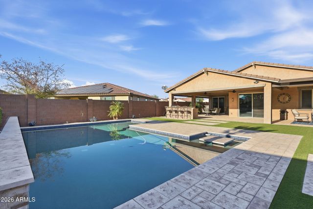 18335 W WOLF Street, Goodyear, AZ 85395