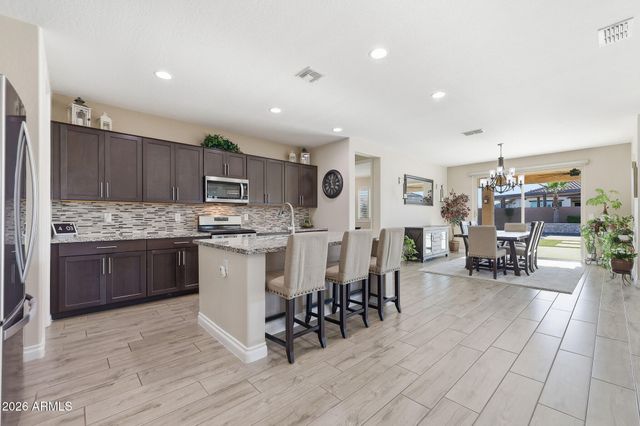 18335 W WOLF Street, Goodyear, AZ 85395