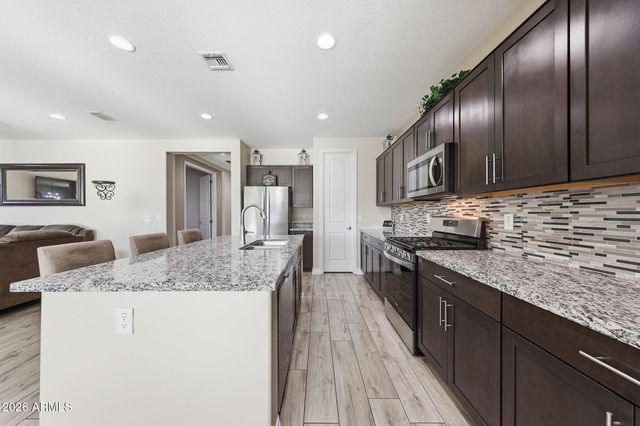 18335 W WOLF Street, Goodyear, AZ 85395