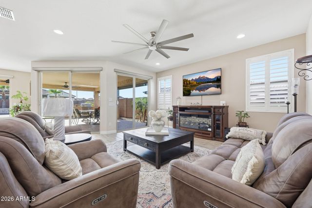 18335 W WOLF Street, Goodyear, AZ 85395