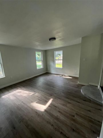 642 Astoria Avenue, Azle, TX 76020