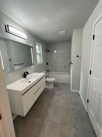 642 Astoria Avenue, Azle, TX 76020