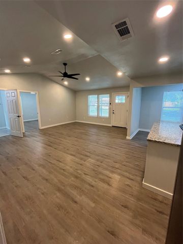 642 Astoria Avenue, Azle, TX 76020