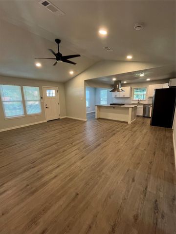 642 Astoria Avenue, Azle, TX 76020