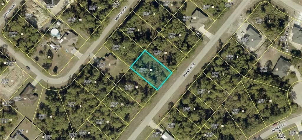 963 Grant BLVD, LEHIGH ACRES, FL 33974 — exterior