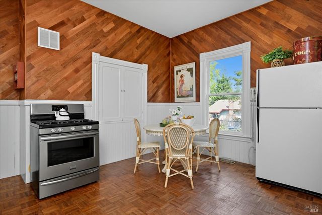 722 Beaver St, Santa Rosa, CA 95404