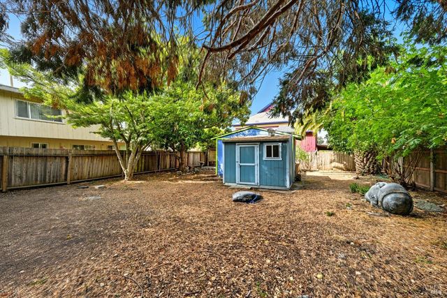 722 Beaver St, Santa Rosa, CA 95404