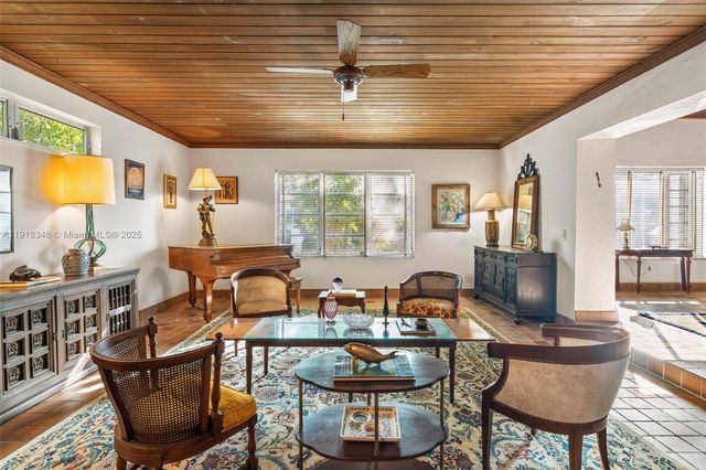 3586 Flamingo Dr, Miami Beach, FL 33140