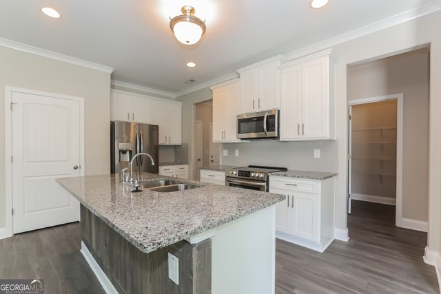 104 Sophie Circle, Locust Grove, GA 30248