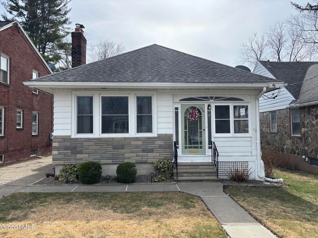 1604 Washington Avenue, Rensselaer, NY 12144