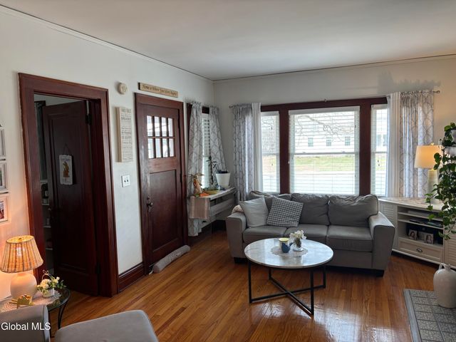 1604 Washington Avenue, Rensselaer, NY 12144