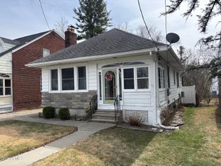 1604 Washington Avenue, Rensselaer, NY 12144