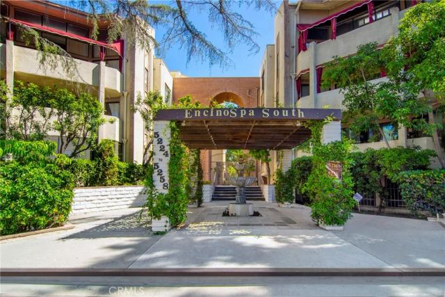 5216 Yarmouth Avenue 307, Encino, CA 91316