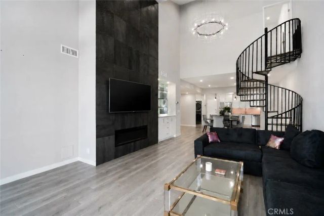 5216 Yarmouth Avenue 307, Encino, CA 91316