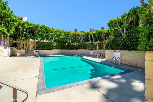 5216 Yarmouth Avenue 307, Encino, CA 91316