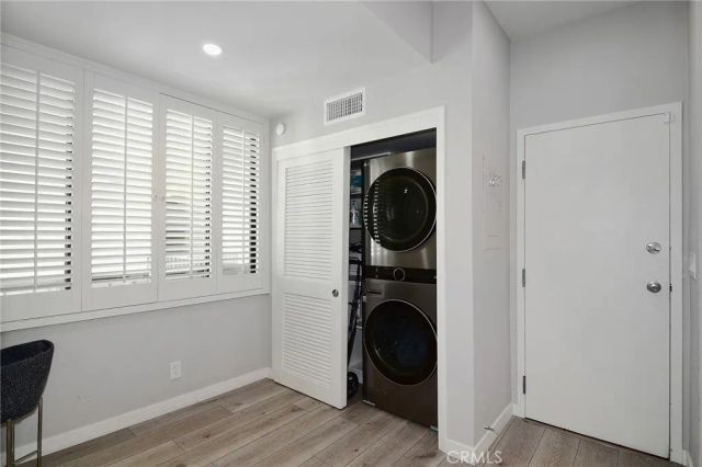5216 Yarmouth Avenue 307, Encino, CA 91316
